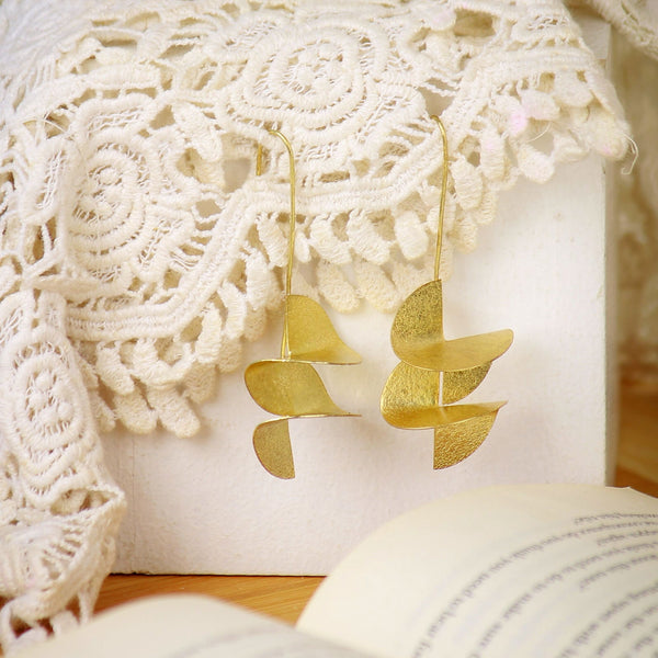 Twisted Golden Leaf - The Earth Store - Fashion Accessories